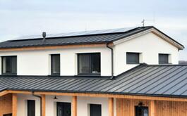 Reference Solární elektrárna s ukládáním vyrobené energie do baterií - Ostrava